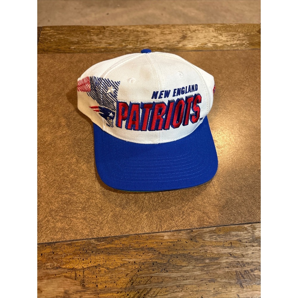 Vintage Sports Specialties New England Patriots NFL Pro Line Snapback Hat White